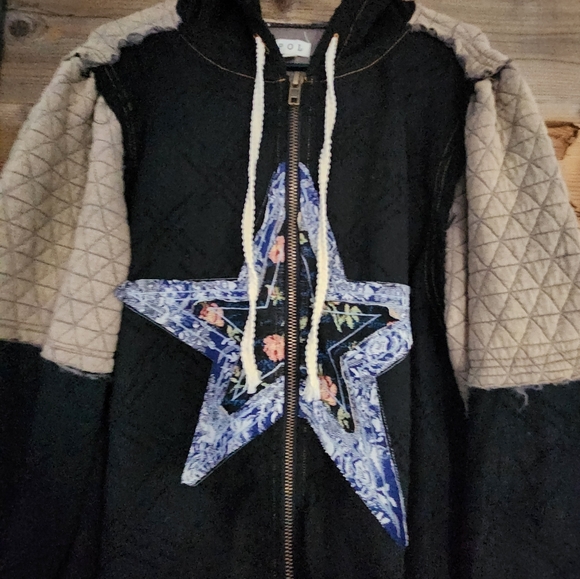 NWOT POL OVERSIZED Front Jacquard Star Patched Hooded Jacket Size Large - Picture 8 of 8